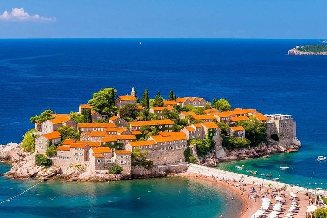 private-transfer-from-tivat-airport-to-budva-or-becici