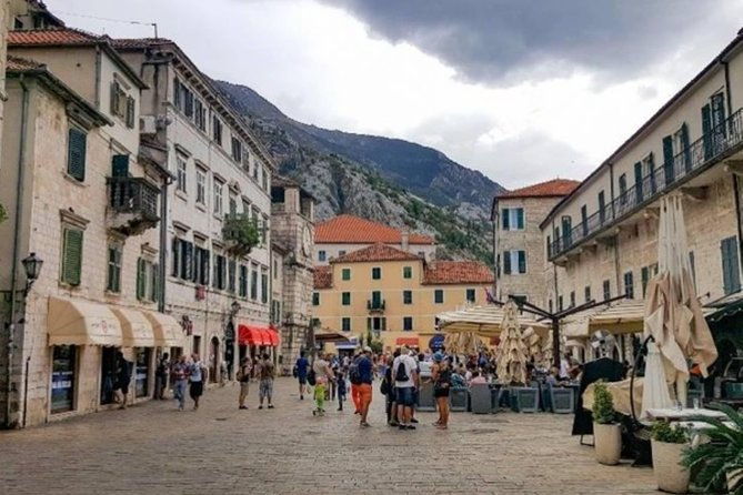 private-transfer-from-tivat-airport-to-kotor