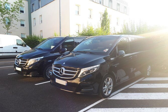private-transfer-from-versailles-to-cdg-ory-airport-or-paris
