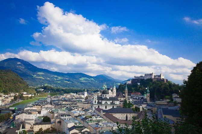 private-transfer-from-vienna-to-salzburg-with-3h-sightseeing-stop-in-hallstatt