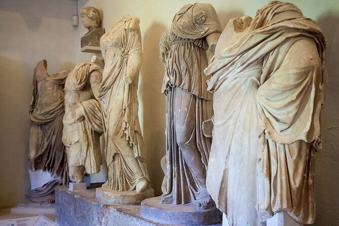 private-transfer-guide-in-mycenae-and-epidaurus-from-nafplio-2