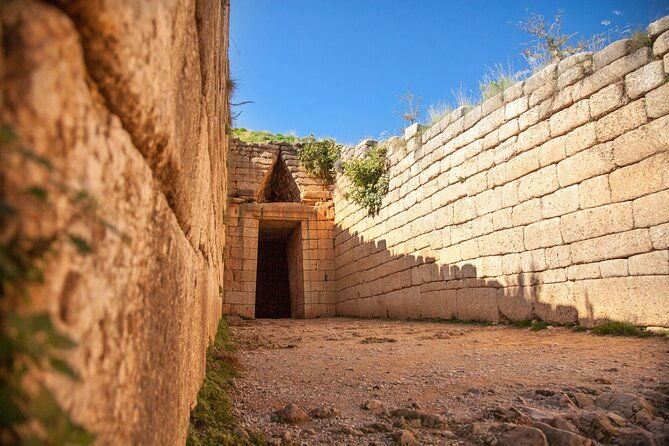 private-transfer-guide-in-mycenae-and-epidaurus-from-nafplio