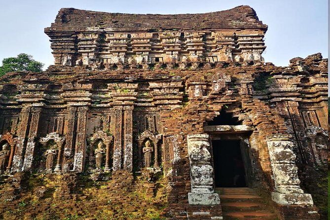 PRIVATE TRANSFER Hoi An to My Son with English speaking driver - Who Should Book This Experience?