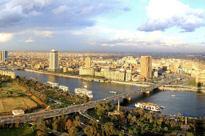 Private Transfer Hurghada City To Cairo - Car & Minibus Options - Inside the Vehicles: Comfort, Space, and Practicalities