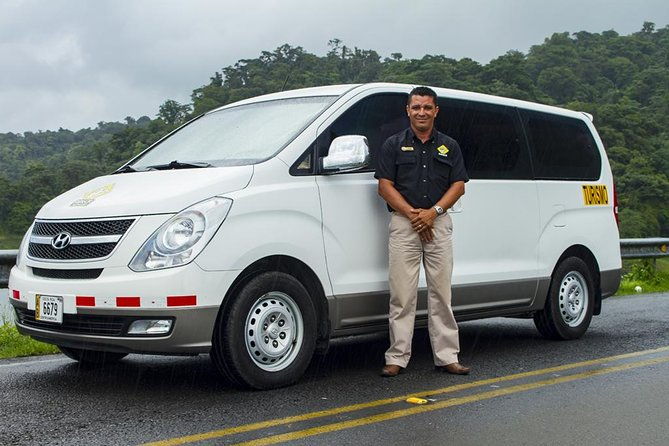 private-transfer-int-airport-liberia-to-la-fortuna-from-7-to-10-passengers