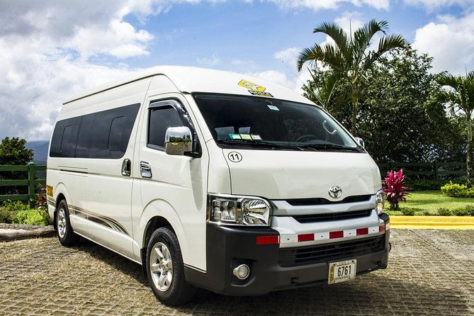 private-transfer-int-airport-liberia-to-la-fortuna-from-7-to-10-passengers