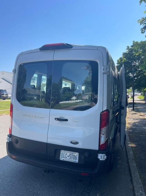 Private Transfer: JFK Airport to Manhattan Up to 10pax - An Inside Look at the Transfer Experience