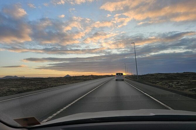 private-transfer-keflavik-airport-to-reykjavik-pick-or-drop-3