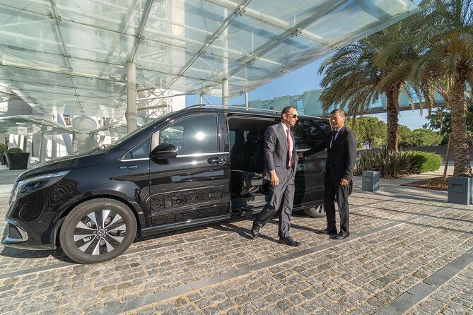 private-transfer-lisbon-airport-to-any-destination-you-choose