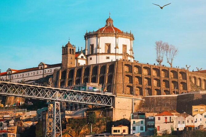 private-transfer-lisbon-to-porto-stop-at-obidos-nazare-and-aveiro