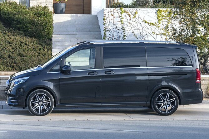 private-transfer-madrid-to-madrid-airport-mad-in-luxury-van