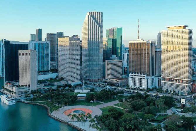 private-transfer-miami-airport-mia-or-port-to-miami-hotel-beach