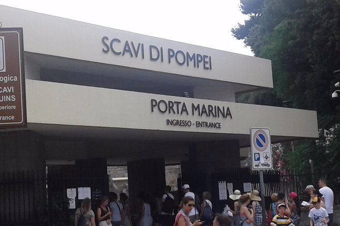 private-transfer-naples-to-sorrento-stop-to-pompeii-and-pizza