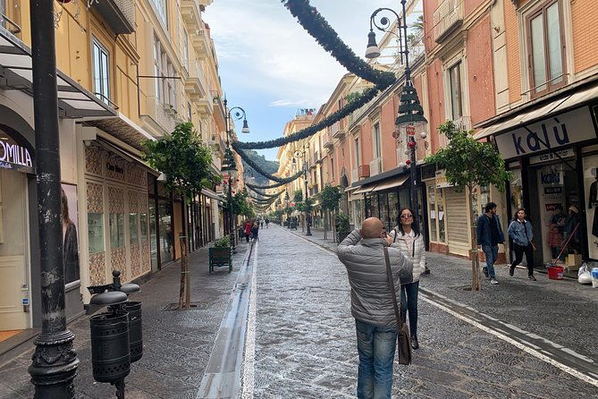 private-transfer-naples-to-sorrento-stop-to-pompeii-and-pizza