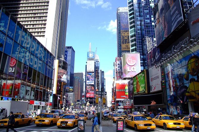 private-transfer-new-york-to-laguardia-airport-lga-by-sedan-car