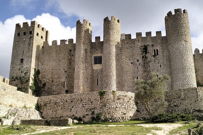 private-transfer-porto-to-lisbon-with-nazare-and-obidos-stops