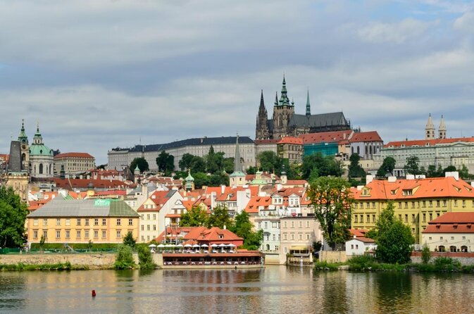 private-transfer-prague-to-vienna