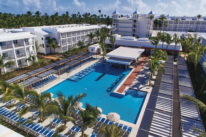 private-transfer-punta-cana-airport-to-from-riu-bambu