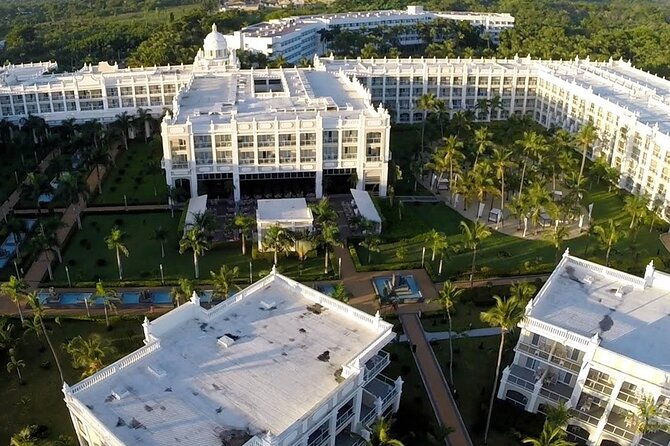 private-transfer-punta-cana-airport-to-from-riu-palace-bavaro