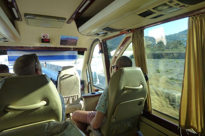 private-transfer-santorini-2