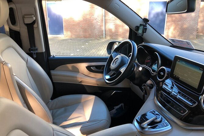 private-transfer-schiphol-ams-to-amsterdam