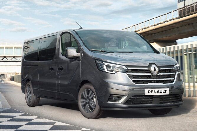 private-transfer-service-from-hotels-in-reykjavik-to-cruise-ship-terminal-3