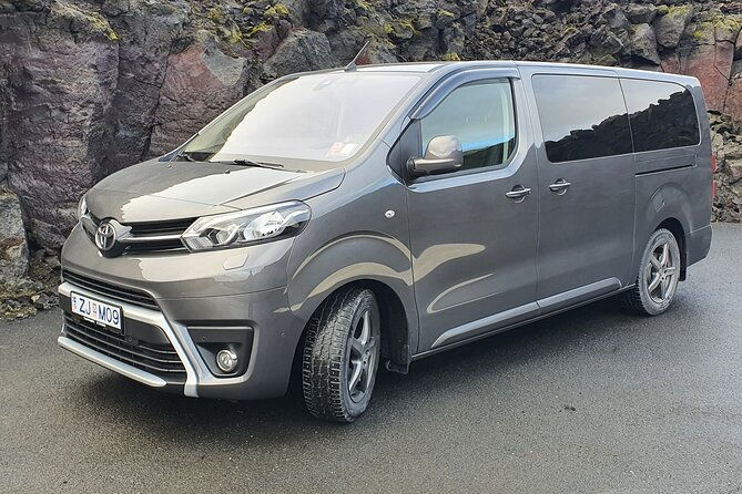 private-transfer-service-from-hotels-in-reykjavik-to-cruise-ship-terminal-4