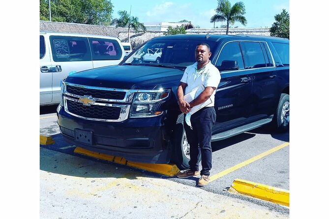 private-transfer-suburban-cadillac-round-trip-puntacana-uveroalto