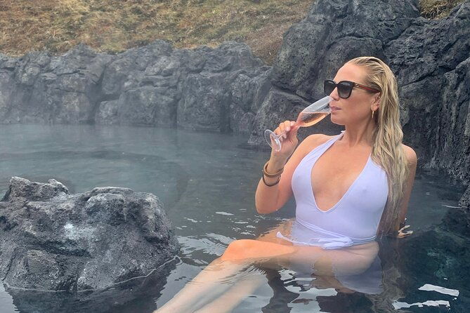 private-transfer-to-and-from-sky-lagoon