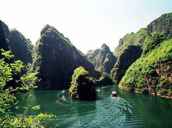Private Transfer to Longqing Gorge and Guyaju Caves Excursion by English Driver - Why Choose This Tour?