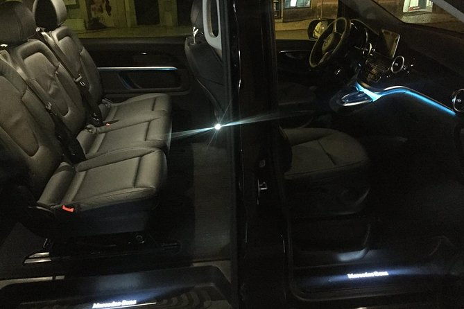 private-transfer-to-or-from-praia-del-rey