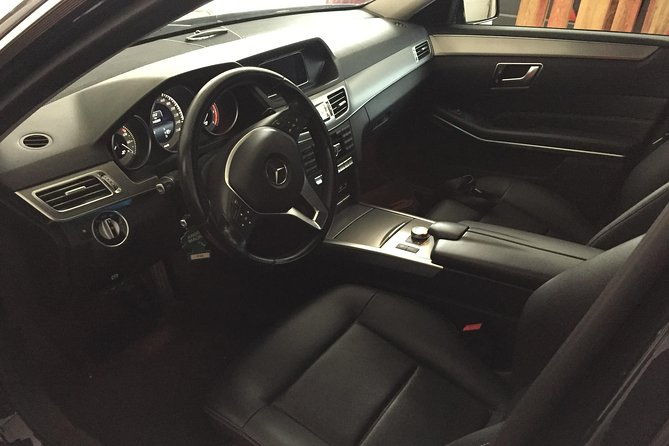 private-transfer-to-or-from-praia-del-rey