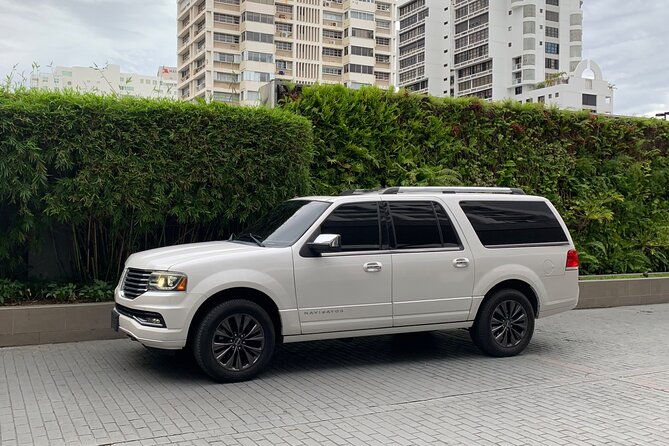 private-transfer-to-or-from-sjuairportcruiseshotels-in-puerto-rico-luxury-suv