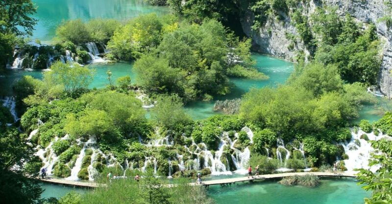 private-transfer-tour-from-zagreb-split-via-plitvice-lakes