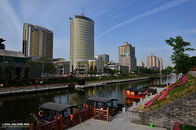 Private Transfer with Guide: Xi'an International Airport to Xian Hotel - Key Points