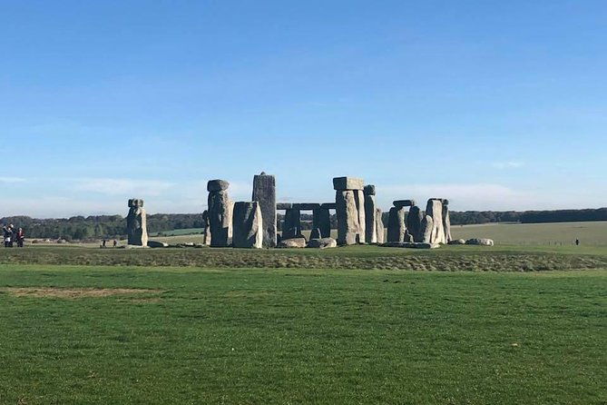 private-transfers-between-london-stonehenge