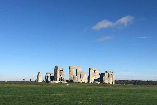 private-transfers-between-london-stonehenge
