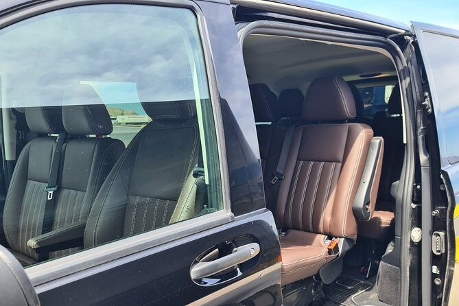 private-transfers-from-or-to-santorini-ferry-port