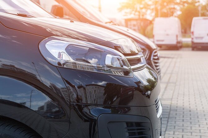 private-transfers-in-santorini-airport-port-and-hotels