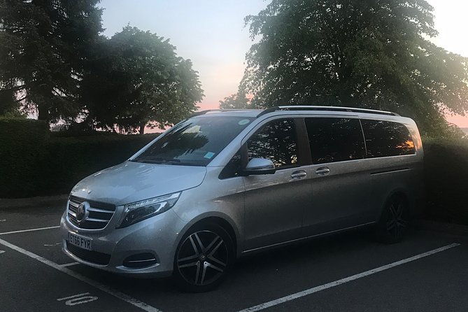 private-transfers-london-heathrow-to-southampton-cruise-terminal-via-stonehenge