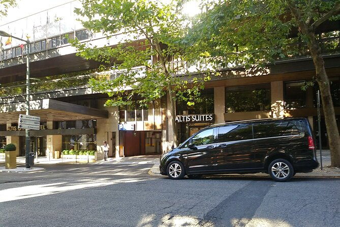 private-transport-between-the-city-of-lisbon-and-ahd-airport