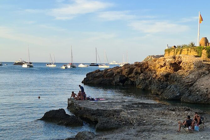 private-transport-from-ibiza-airport-to-ibiza-town