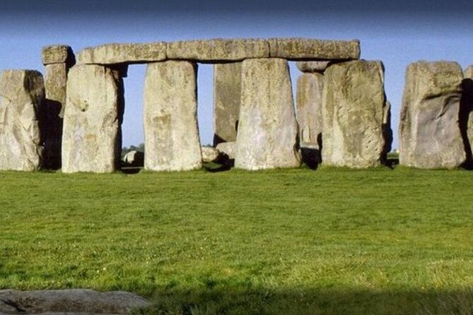private-transport-from-london-to-southampton-via-stonehenge