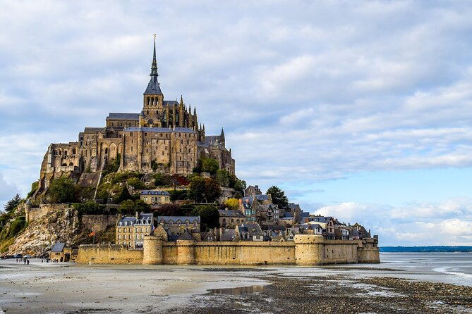 private-transport-from-paris-to-mont-saint-michel