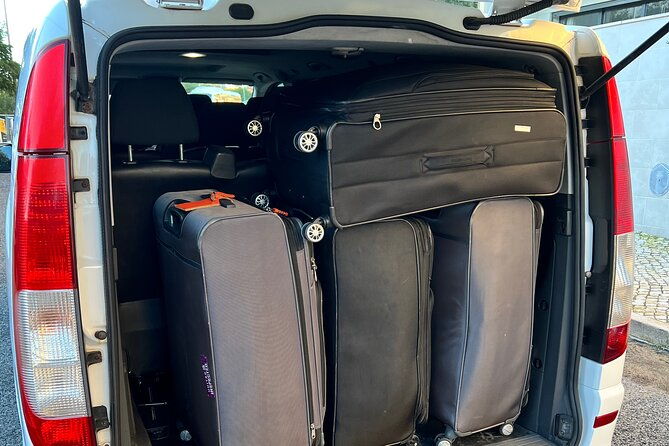 private-transport-lisbon-porto-2-stops-nazare-obidos-aveiro