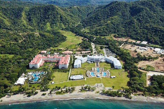 private-transport-riu-hotels-to-arenal