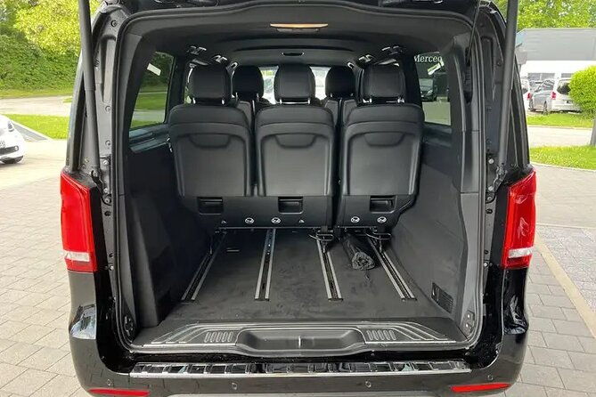 private-transportation-from-granada-city-to-malaga-airport-2