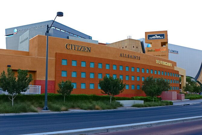 private-transportation-from-las-vegas-to-north-premium-outlets