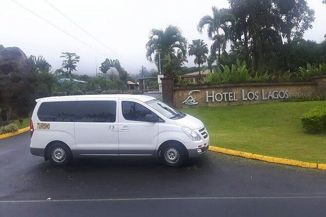 private-transportation-from-liberia-airport-to-santa-teresa