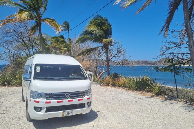 private-transportation-from-liberia-airport-to-santa-teresa